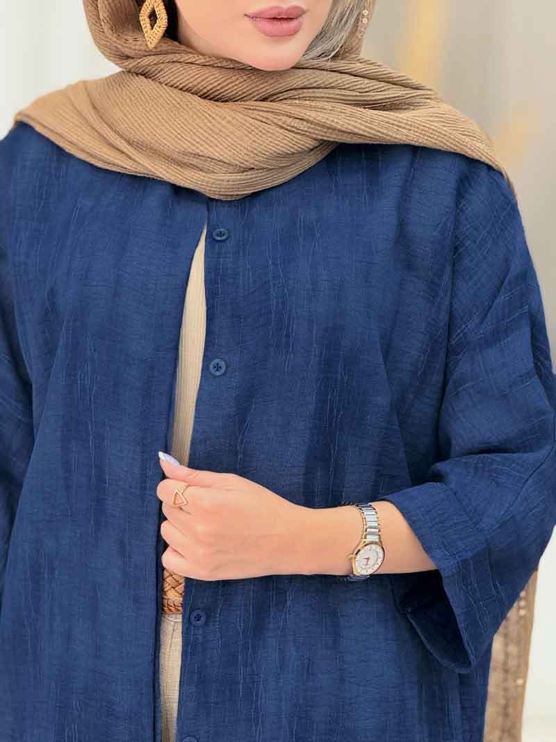 مانتو پانچ دکمه مخفی طرح دار کد 7113 — تصویر ۵