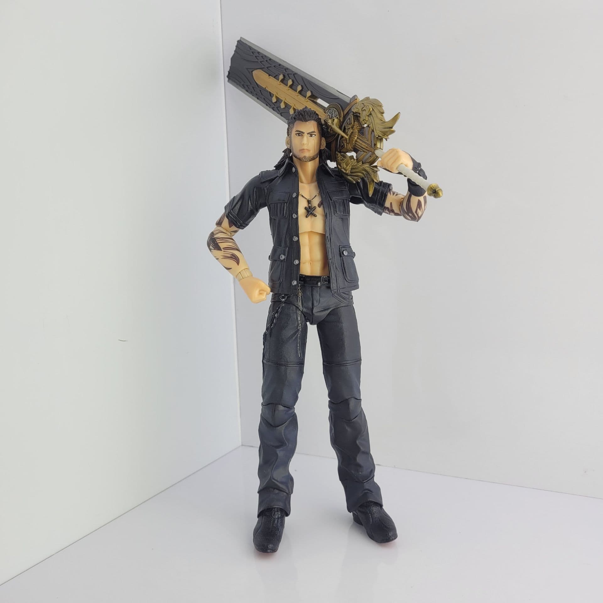 اکشن فیگور فاینال فانتزی طرح Gladiolus Amicitia کد 295 — تصویر ۴