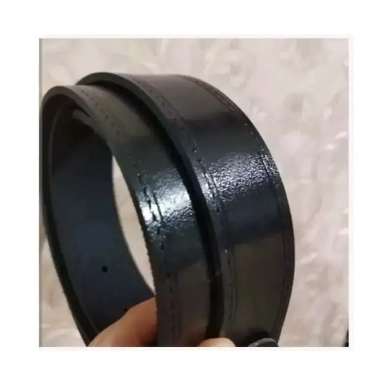 کمربند چرم صنعتی مشکی پهنا 3/5 طول 125 با سگک آبکاری شده — تصویر ۳