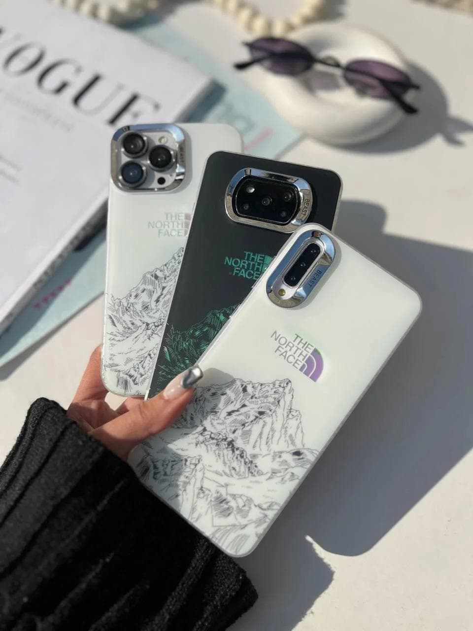 قاب طرح North Face گوشی آیفون 16 — تصویر ۷
