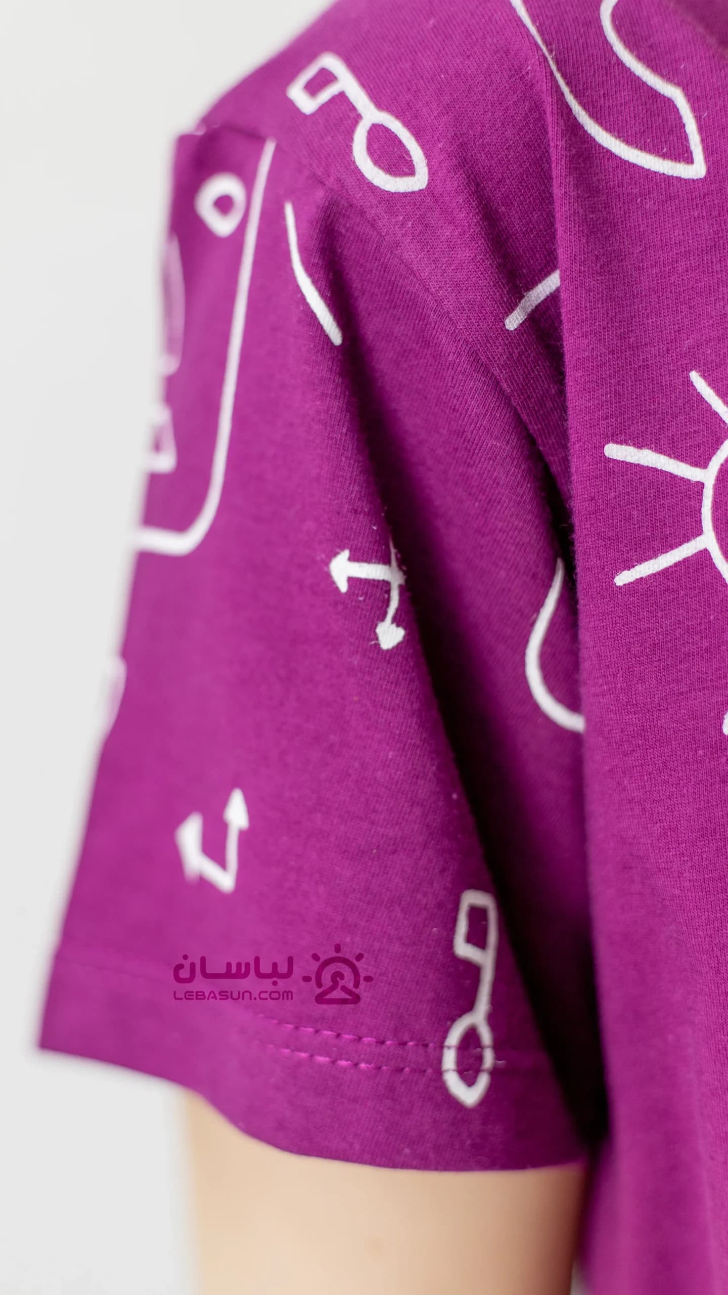تیشرت نخی آستین کوتاه آدمک و خورشید — تصویر ۵