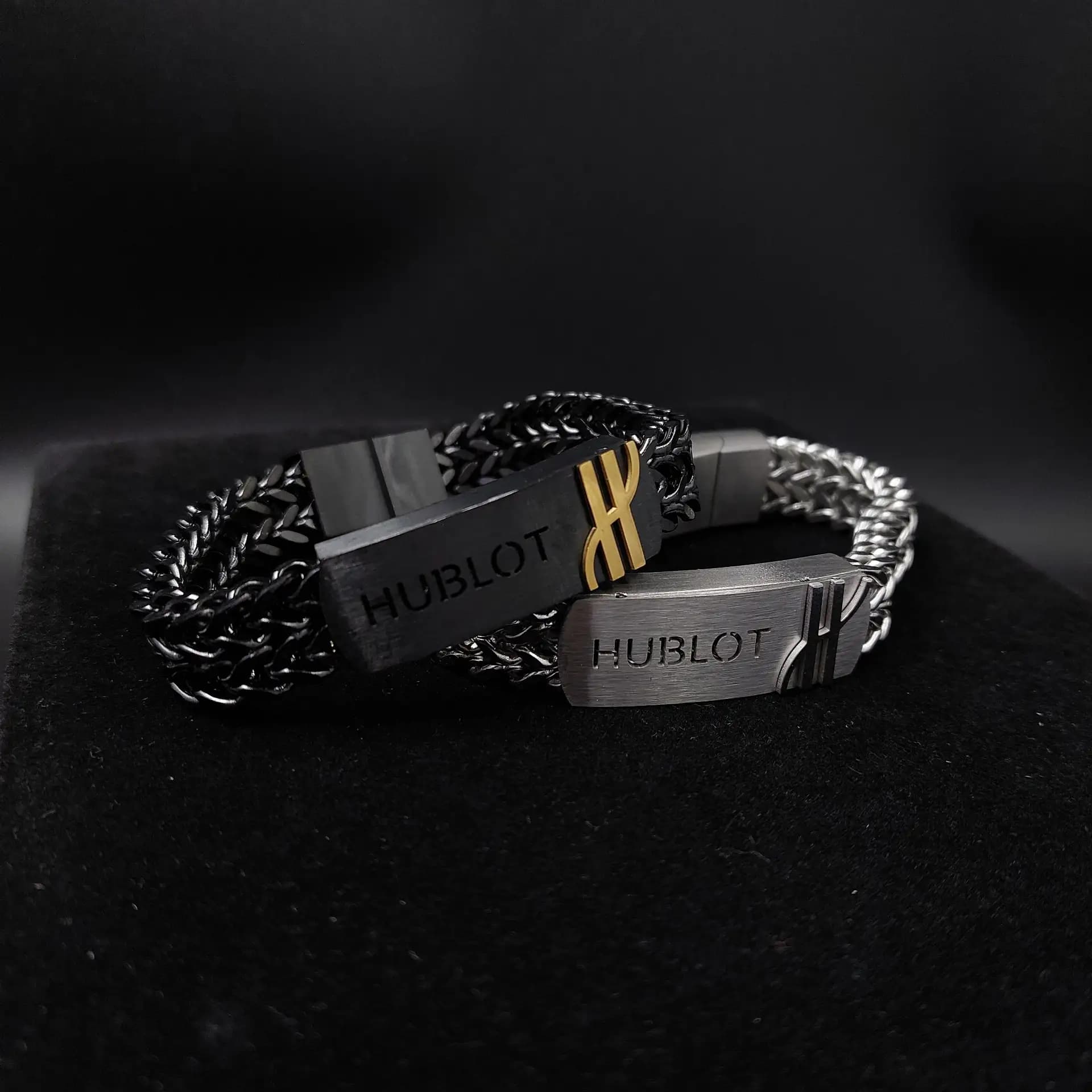 دستبند استیل مردانه پلاک طرح هابلوت HUBLOT زنجیر چهار وجهی دولاین رنگ ثابت کد amp — تصویر ۲
