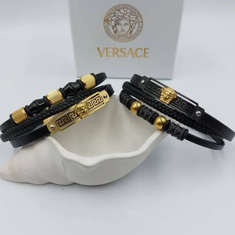 دستبند مردانه چرم و پلاک استیل مدل ورساچ VERSACE سه لاین رنگ ثابت کد amp