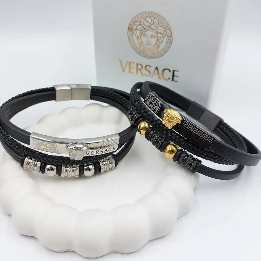 دستبند مردانه و پسرانه چرم پلاک استیل طرح ورساچ VERSACE سه لاین رنگ ثابت کد amp