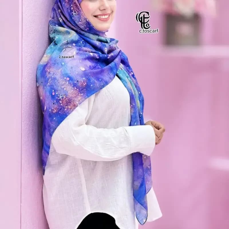روسری نخ کاستوم طرح ساحل سایز 140 دور چرخ دوز — تصویر ۲