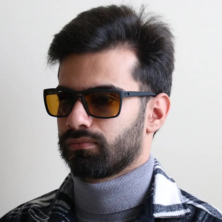 عینک آفتابی OGA MOREL با فریم رنگ قهوه‌ای، شکل مستطیلی و لنز پلاریزه و قهوه‌ای مدل 78023 — تصویر ۸