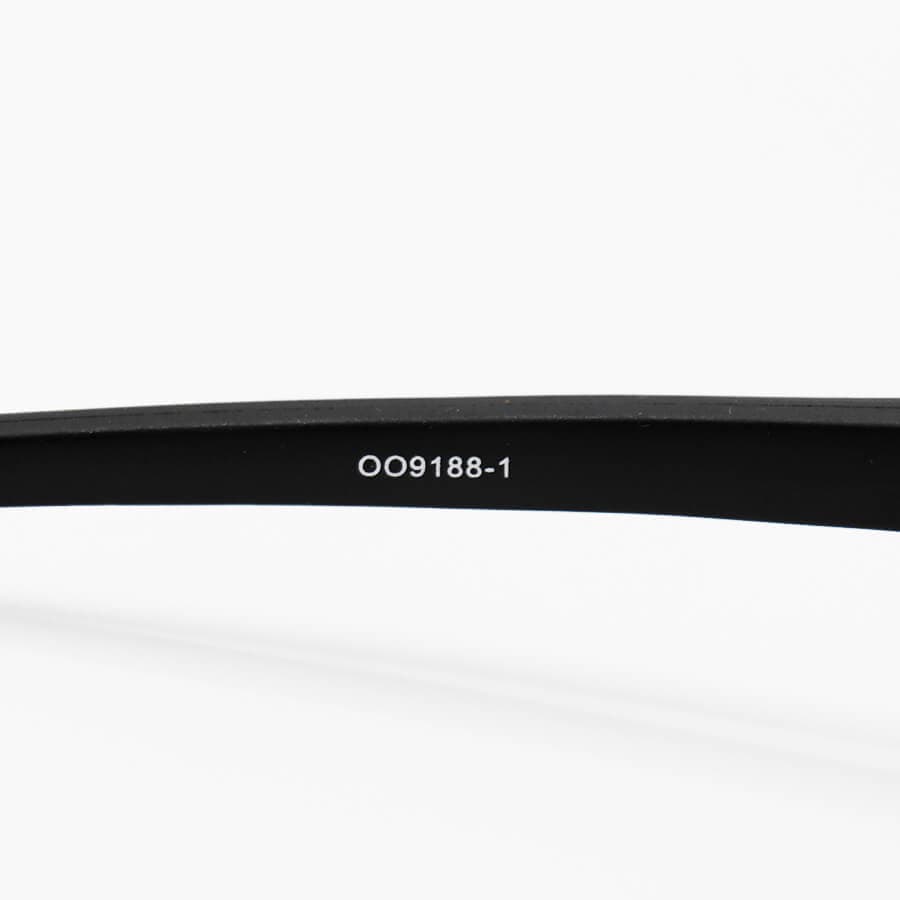 عینک ورزشی OAKLEY با فریم مشکی مات، 5 کاور لنز قابل تعویض و تجهیزات کامل مدل OO9188-1 — تصویر ۷