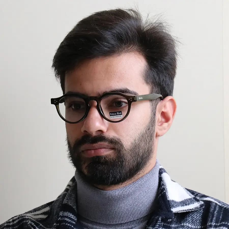 عینک Vittorio Richi با فریم چندضلعی، رنگ طوسی تیره، دسته سیم‌دار، رنگ هاوانا و لنز فتوکرومیک (رنگ ثانویه: سبز) مدل 10459 — تصویر ۲