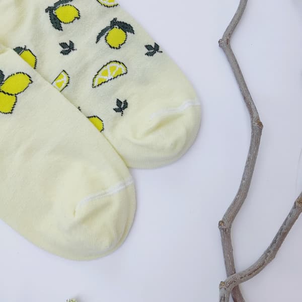 جوراب میوه ای مچی دخترانه طرح lemon کد PH859.2 — تصویر ۴