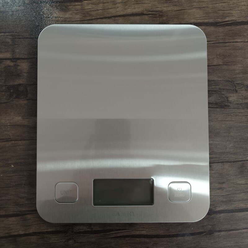 ترازو آشپزخانه دیجیتال برند کمری کد 8810 — تصویر ۳