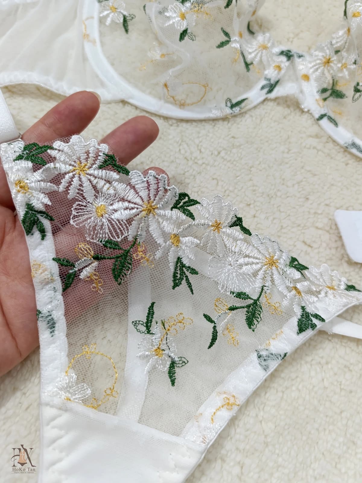 ست شورت و سوتین فانتزی فنردار طرح بابونه هانیس Hanis کد 44 — تصویر ۳
