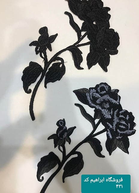 پنل لباس کد ۴۳۱ گل رز دوقلو کوچک مشکی-نقره ای