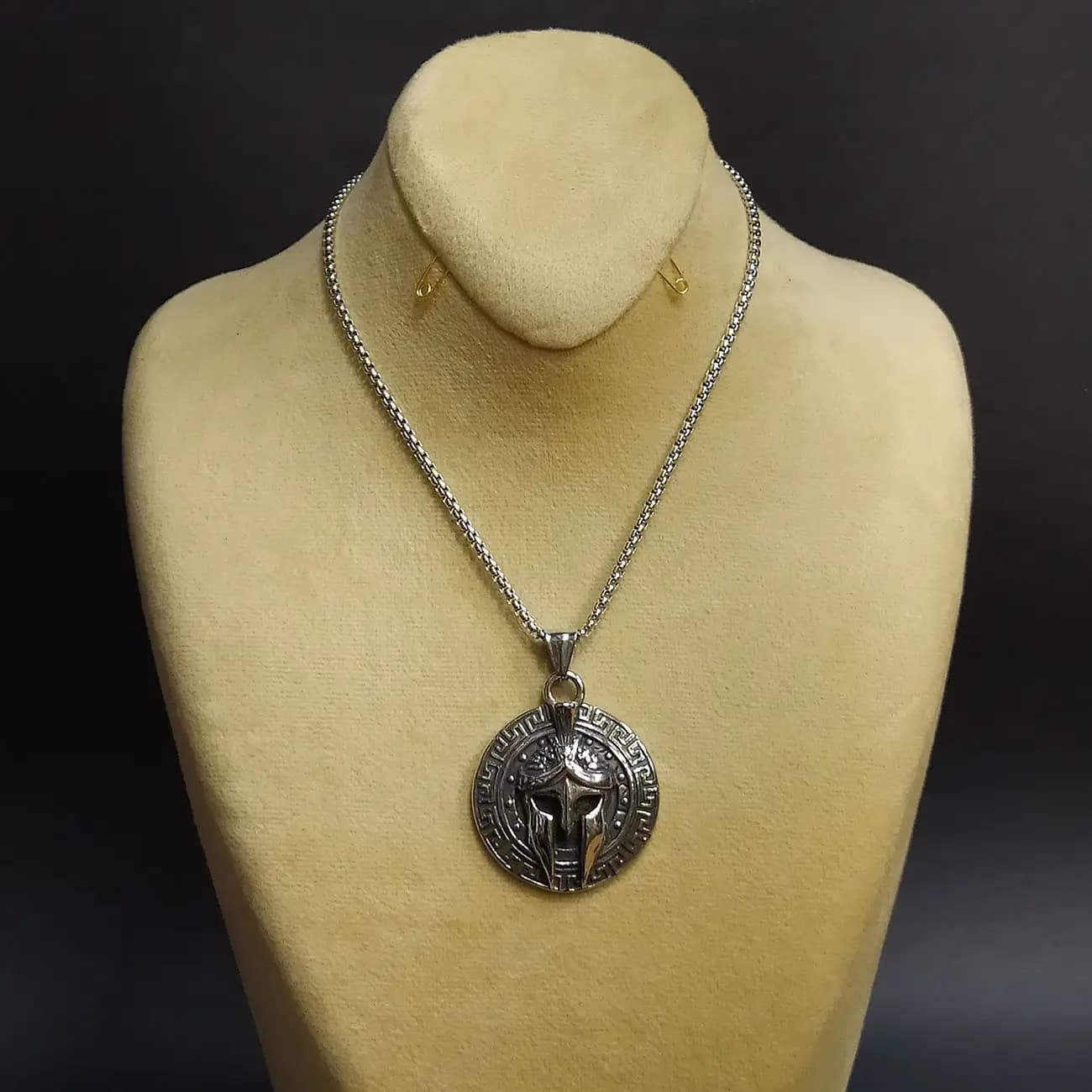 گردنبند استیل مدال جنگجوی اسپارتی | پلاک کلاهخود Spartan Helmet با طراحی حماسی