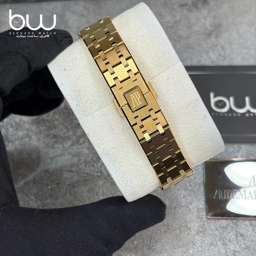 ساعت مچی اودمار پیگه زنانه مدل Royal Oak Selfwinding 4005 — تصویر ۴