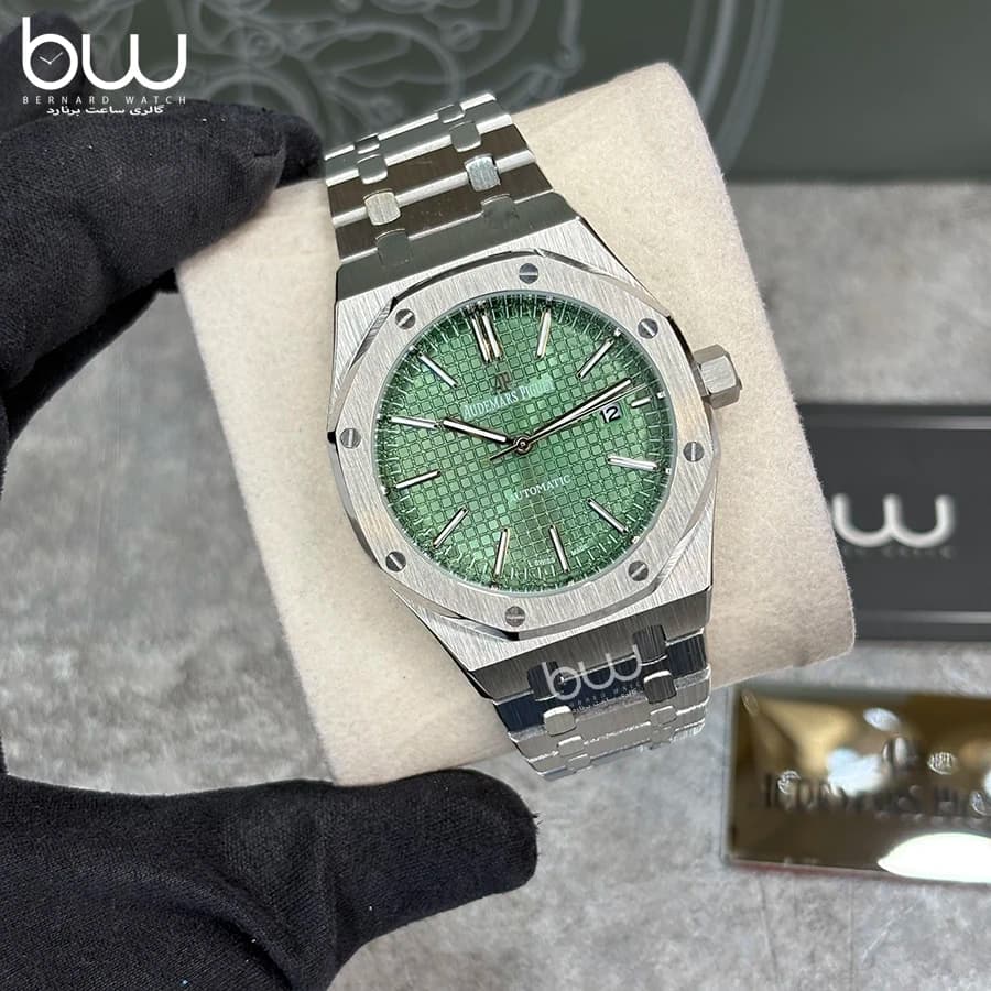 ساعت مچی اودمار پیگه مردانه مدل Royal Oak Selfwinding 4022 — تصویر ۳