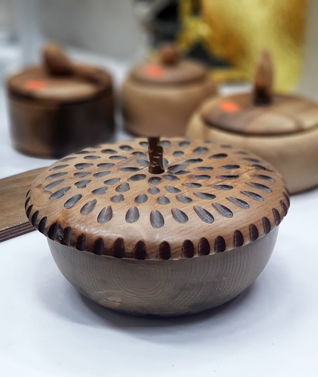 شکلات خوری چوبی طرح بلوط