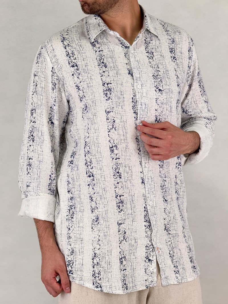 پیراهن مردانه چاپی راه راه استاندارد سفید آبی کد 76300 — تصویر ۲