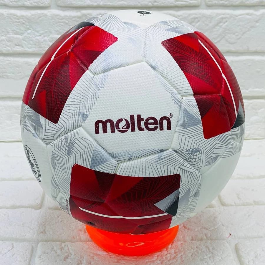 توپ فوتبال MOLTEN کد 604