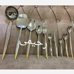 سرویس قاشق و چنگال 24 نفره 120 پارچه نیمه طلایی یونیک دهانه اروپایی نقره ای طلایی توت فرنگی بی چمدون قاشق چنگال — تصویر ۲