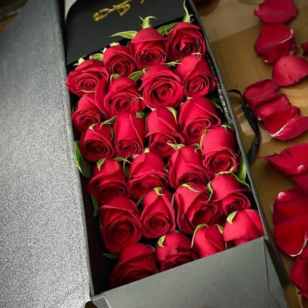 باکس کادویی رز کد 2728 | گلفروشی آنلاین مازندران ، گیلان و گلستان ( ارسال گل به محل )