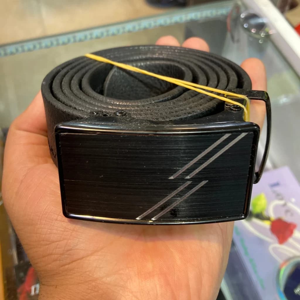 کمربند چرم ریلی مردانه مشکی سگک مستطیل طول 120 سانتیمتر — تصویر ۳