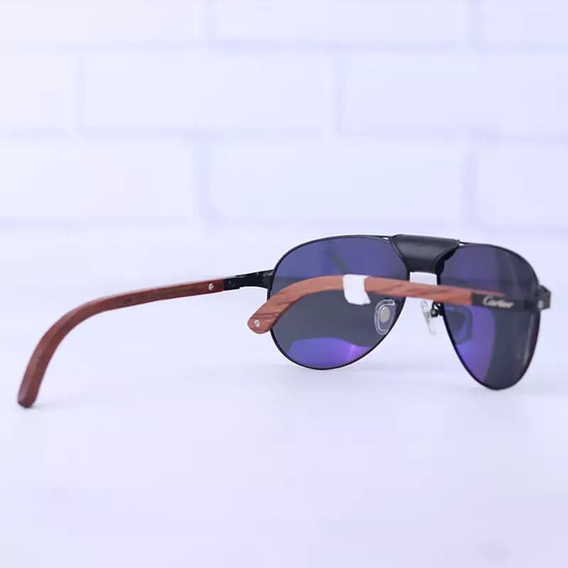 عینک آفتابی مردانه کارتیر خلبانی دسته چوبی CA 130b/1 — تصویر ۴