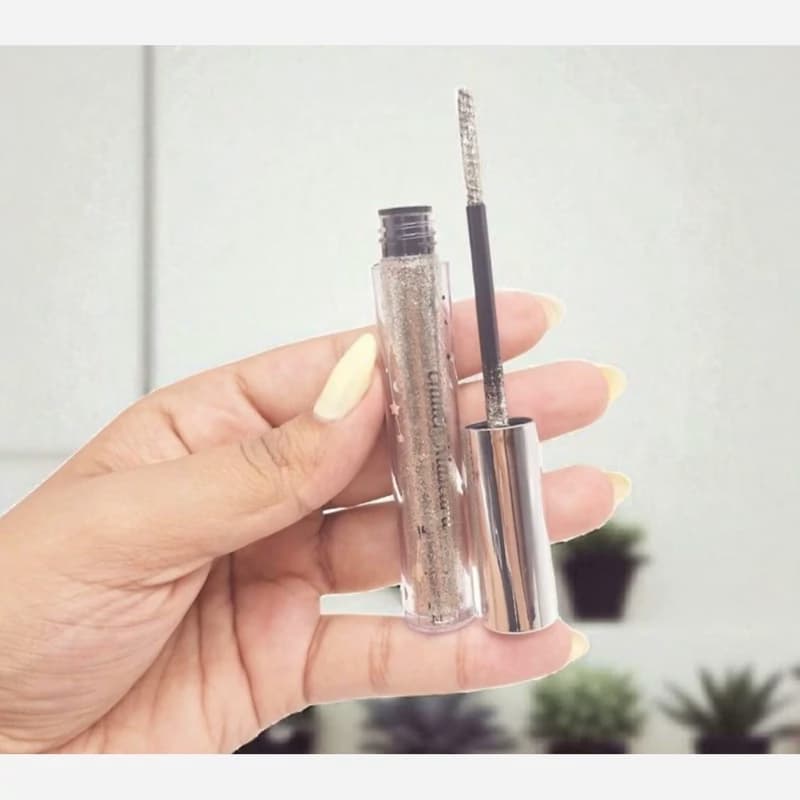 ریمل اکلیلی نقره ای glitter mascara مدل golf girl حجم 4 میل — تصویر ۲