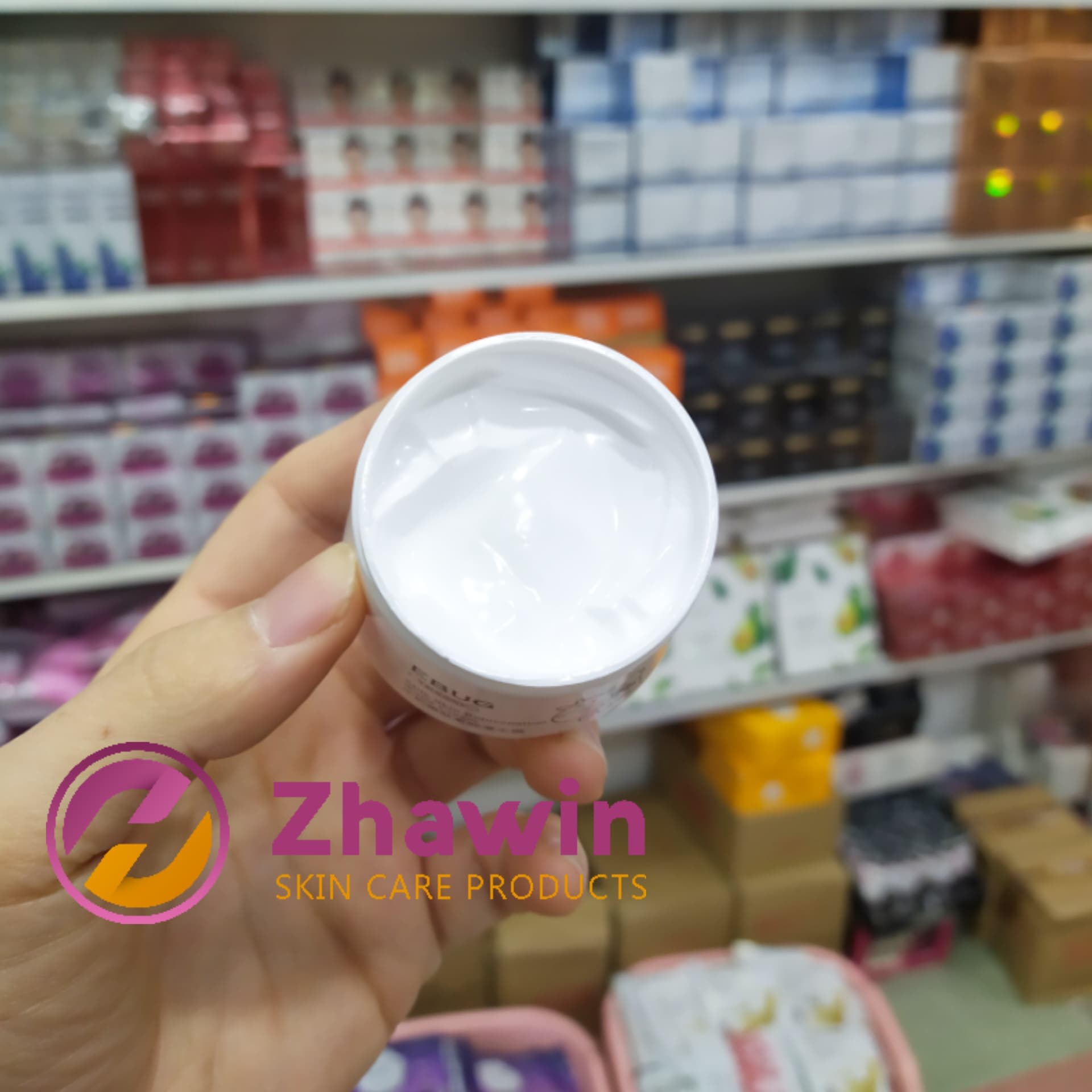 کرم شیر گاو برند EBUG حجم 80 میل — تصویر ۵