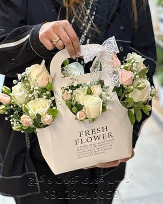 سفارش دسته گل برای تالار دوکوهه شرق تهران