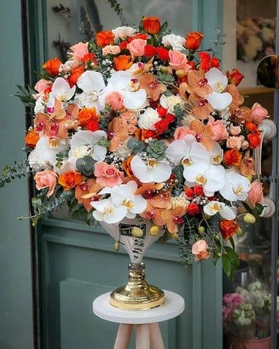 برای روز پسر از کدام گلفروشی می‌توانم گل خریداری کنم؟