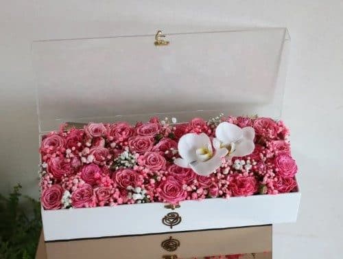 چطور می‌توانم گل با طراحی قلب برای همسرم بخرم؟