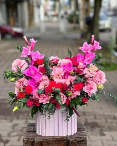 گل برای همسر با کارت تبریک را چطور انجام دهم؟