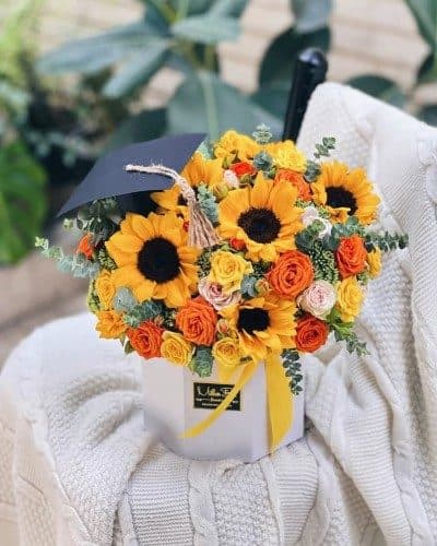 گل با طراحی خاص برای فارغ‌التحصیلی را از کدام فروشگاه اینترنتی سفارش دهم؟