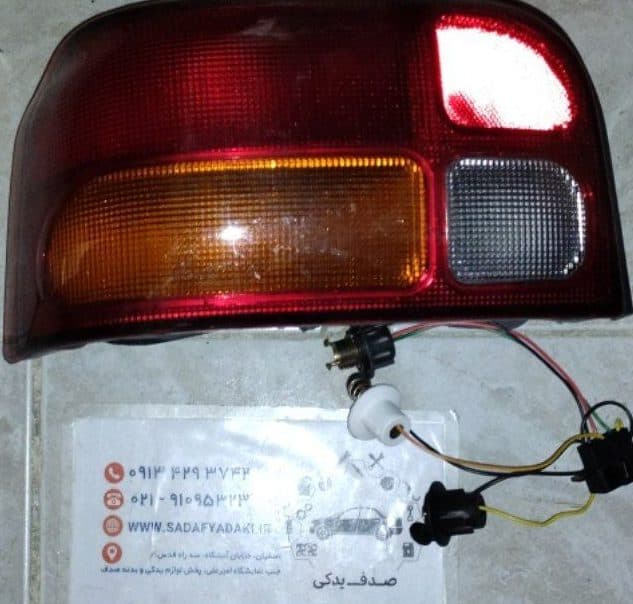 چراغ خطر عقب چپ پراید صبا مدرن