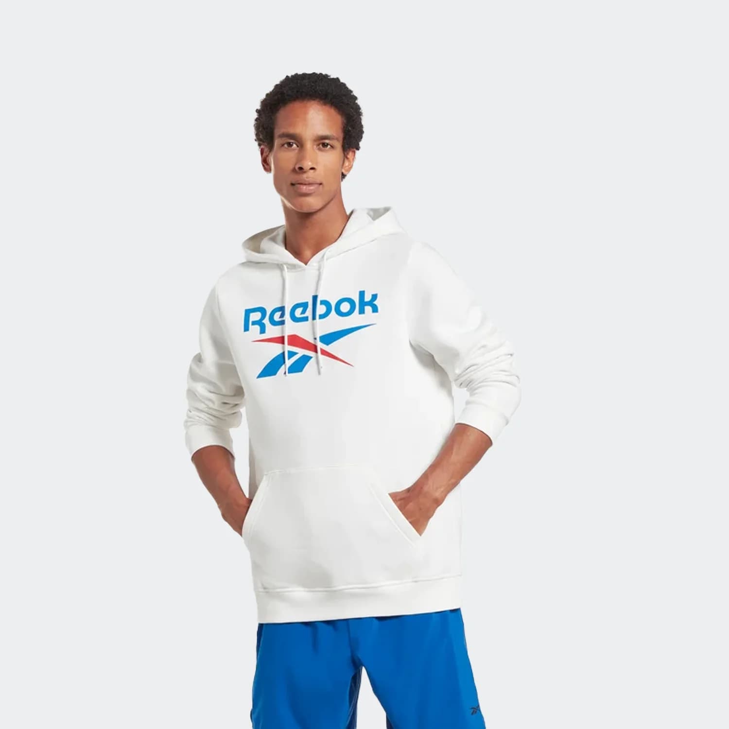 هودی مردانه ریباک مدل Identity Stacked Logo Sweatshirt — تصویر ۲
