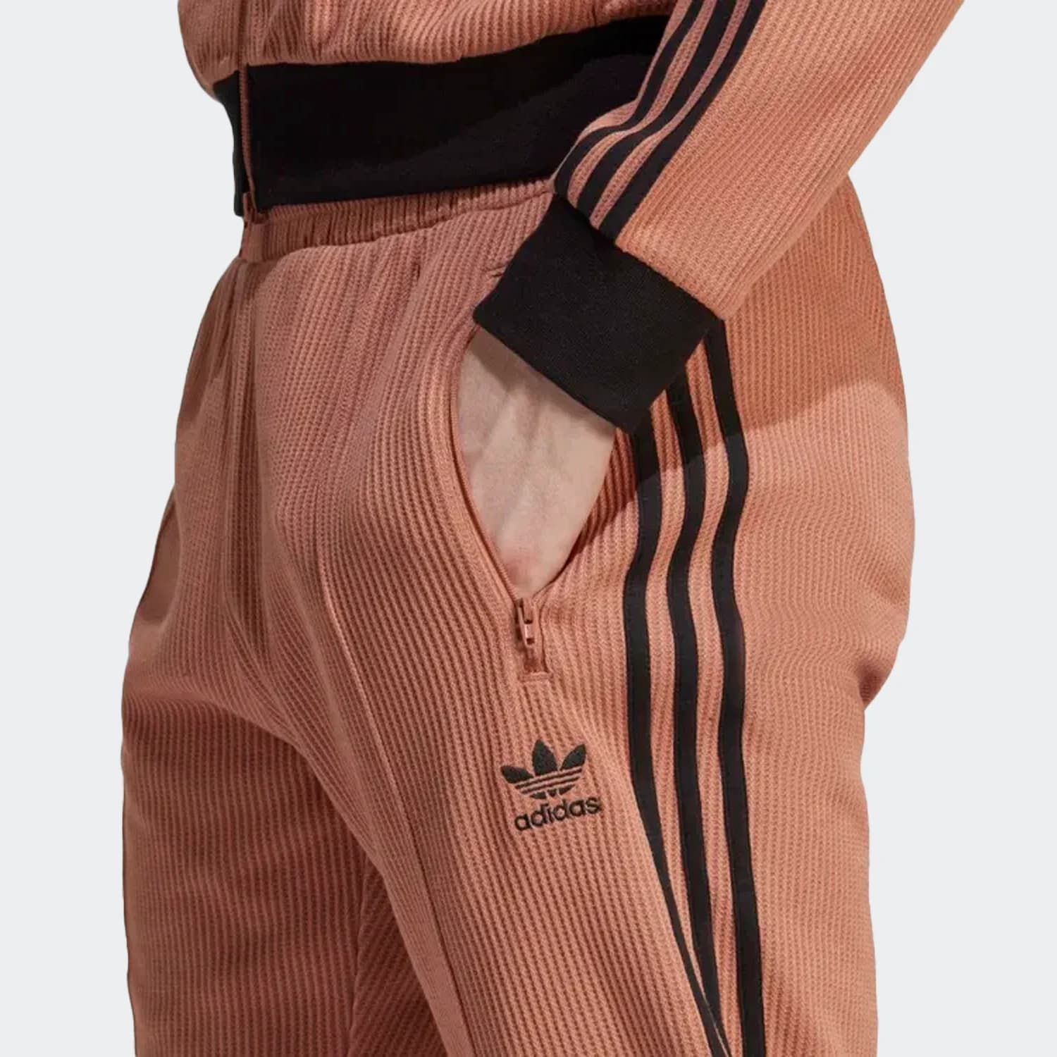شلوار مردانه آدیداس مدل ADICOLOR CLASSICS WAFFLE BECKENBAUER TRACK PANTS — تصویر ۶