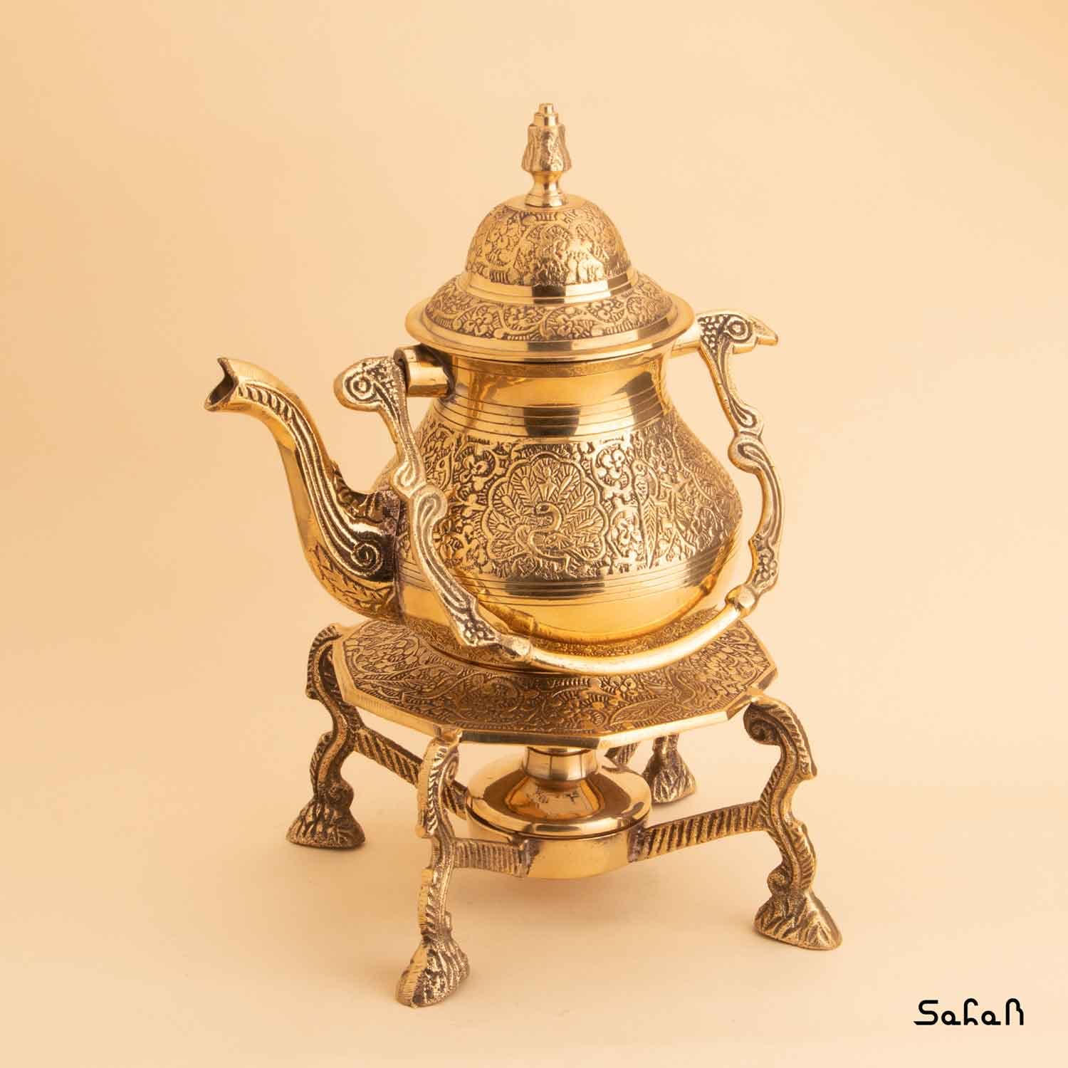 قوری وارمردار برنجی طلایی طرح طاووس مدل تیلور سایز 2