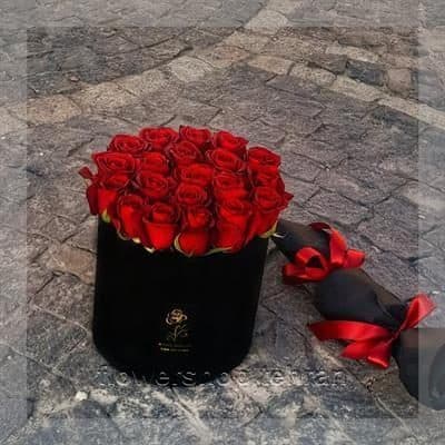 گلفروشی نزدیک بلوار مرزداران خيابان آزمايش انتهاي مهدي سوم