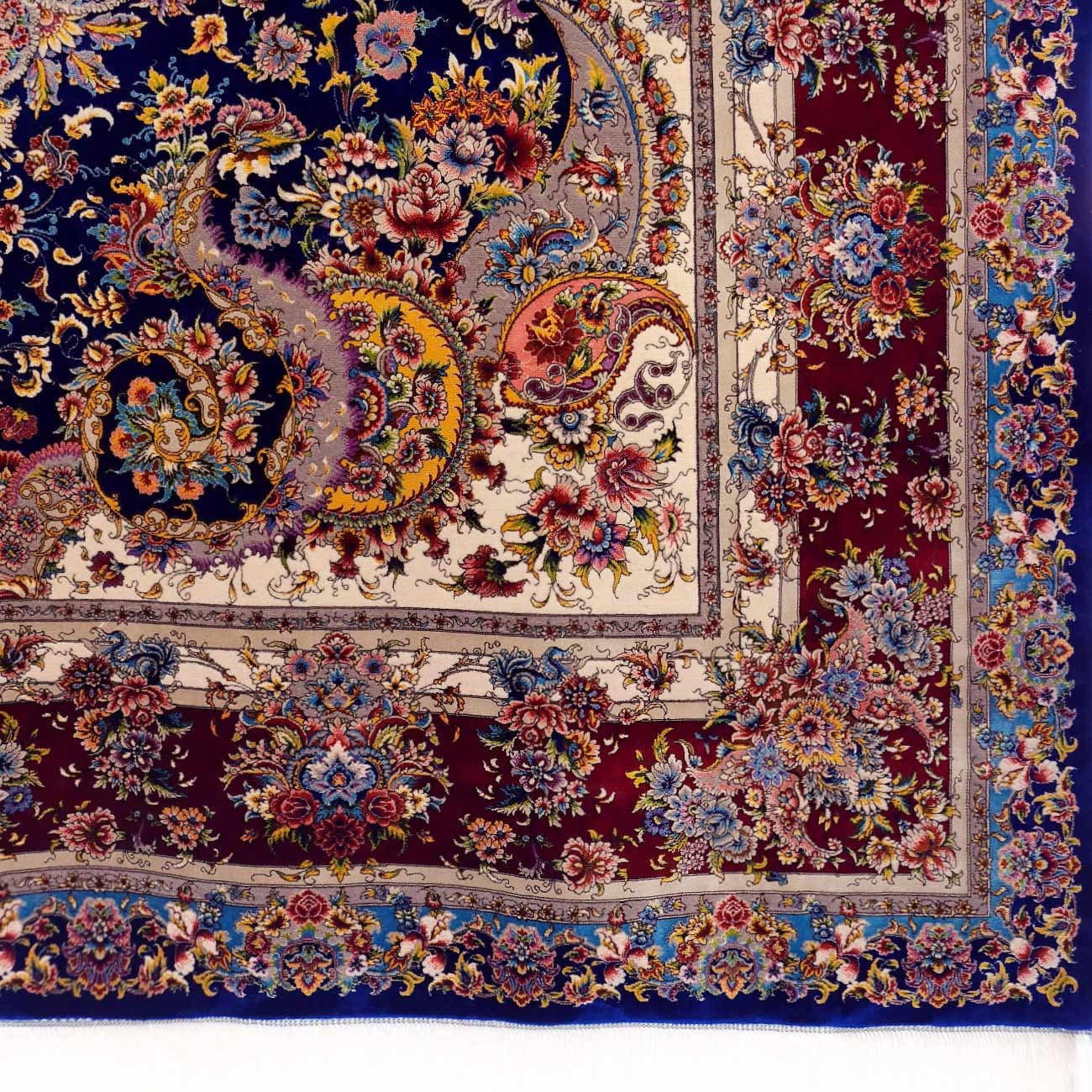 فرش پشم و ابریشم تبریز طرح ترنج سالاری 1200 شانه کد 3216 — تصویر ۹