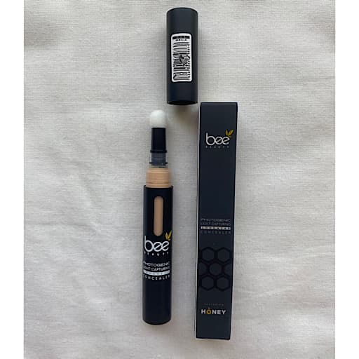 کانسیلر پیچی پد دار بی بیوتی شماره 310 bee beauty concealer حجم 4 میل — تصویر ۲