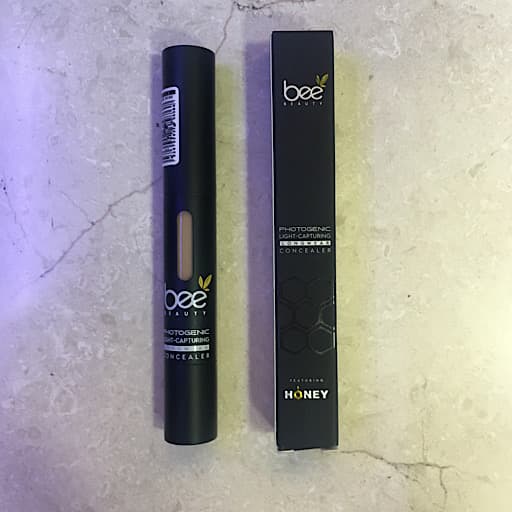 کانسیلر پیچی پد دار بی بیوتی bee beauty concealer حجم 4 میل