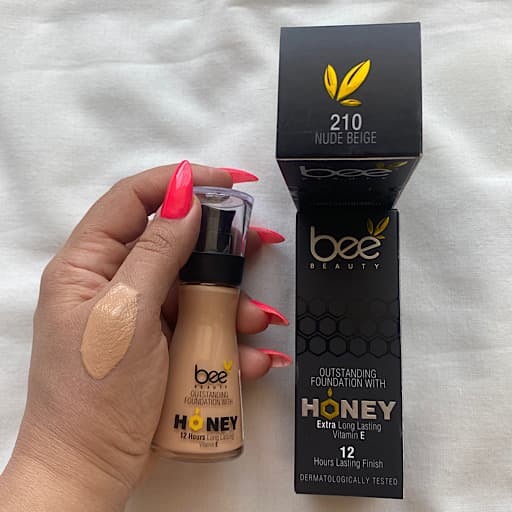 کرم پودر بی بیوتی شماره 210 Bee Beauty Foundation with Honeyحجم30میل