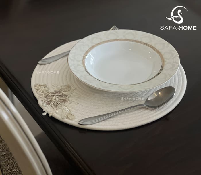 زیر بشقابی گرد قیطان دوزی استخوانی