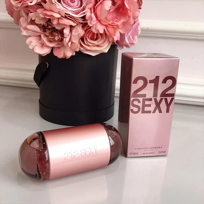 عطر 212 زنانه کارولینا هررا 212 (تستر اورجینال اروپایی) — تصویر ۴