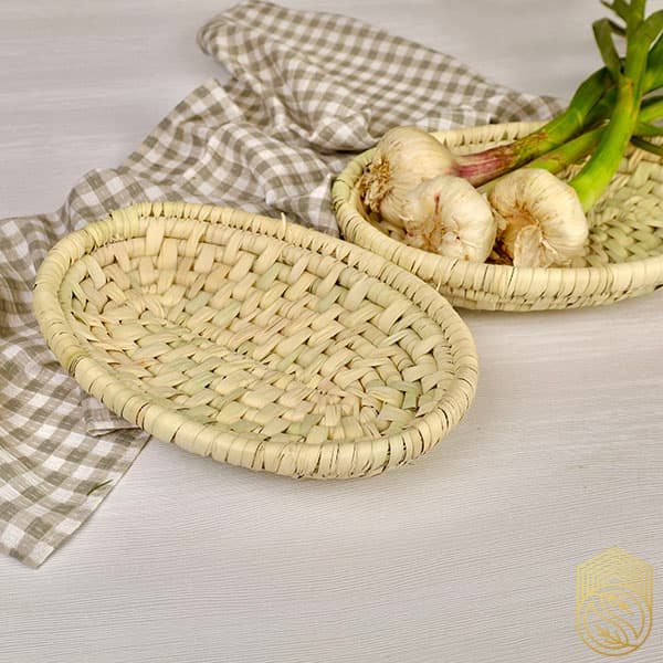 سبد حصیری بیضی آجر بافی sh396