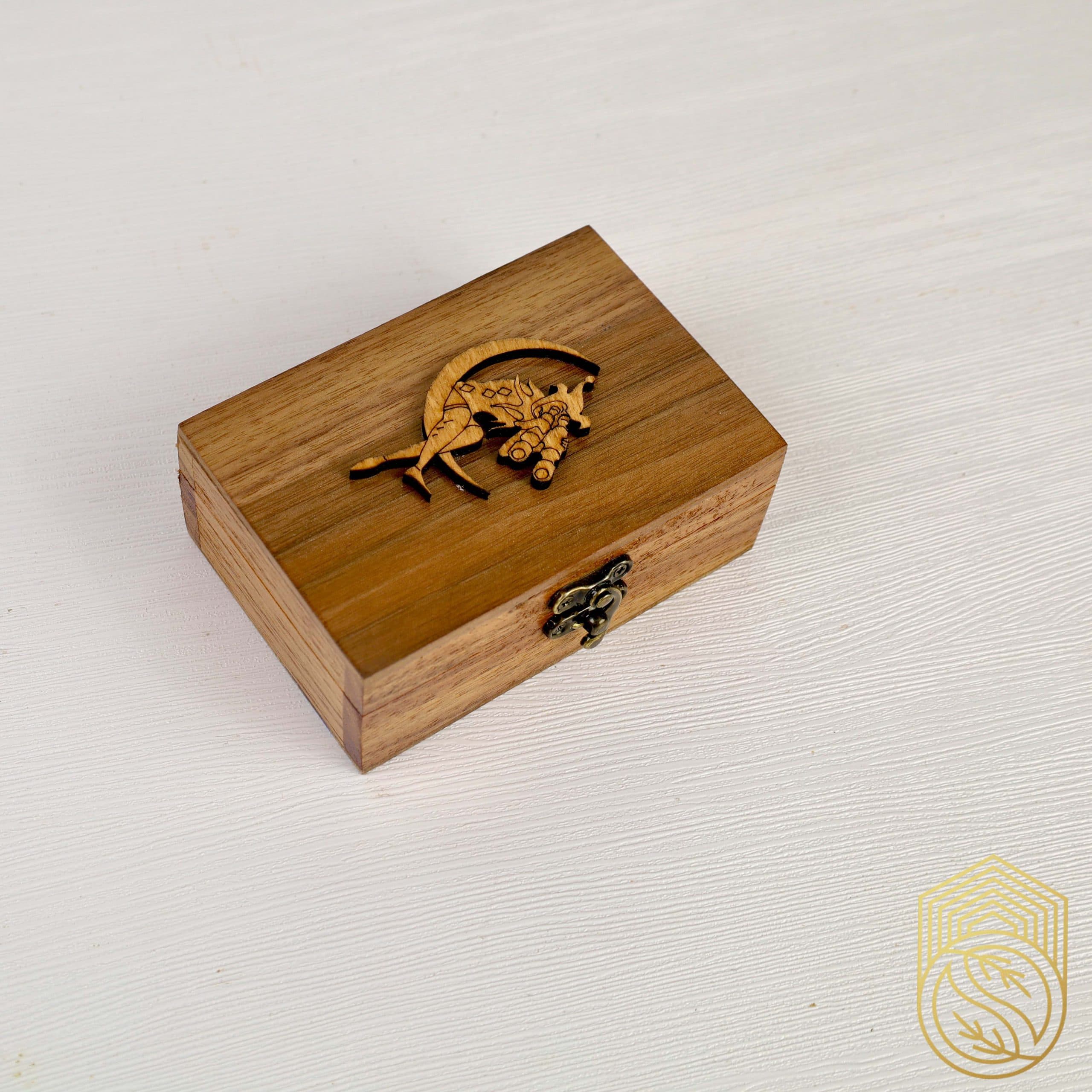 جعبه پاسور چوبی طرح جوکر کد sh301