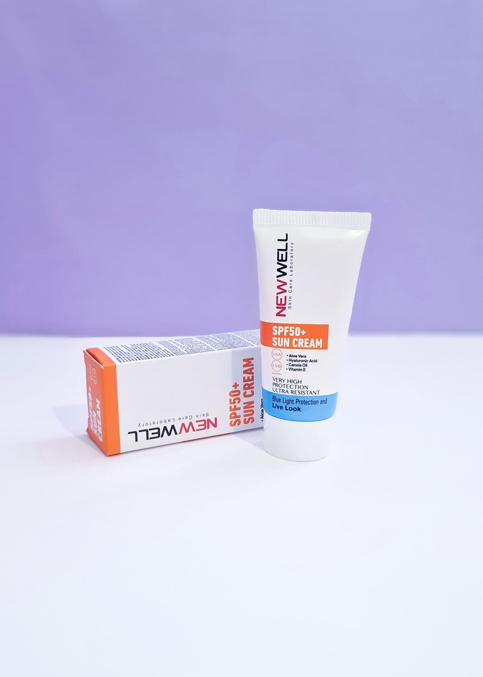 ضد آفتاب نیوول NEWWELL با spf 50 برای انواع پوست حجم 50 میل