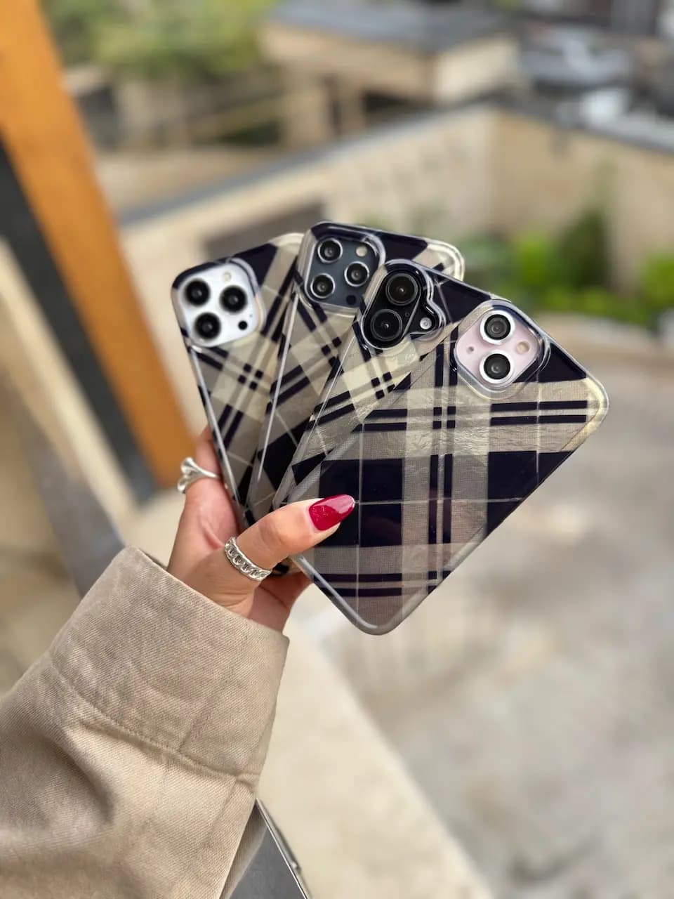 قاب Birch Brown Burberry (کدC1882) — تصویر ۲