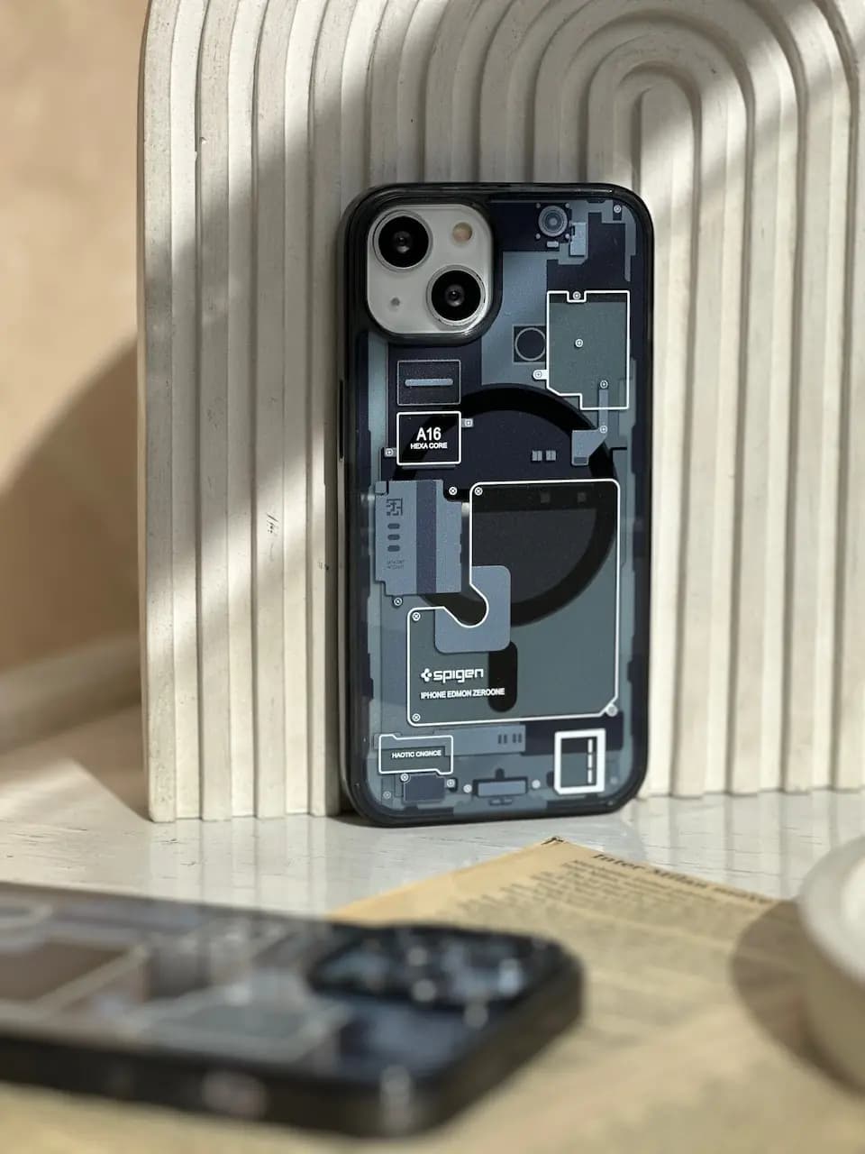 قاب Spigen Technology (کدC1404) — تصویر ۳