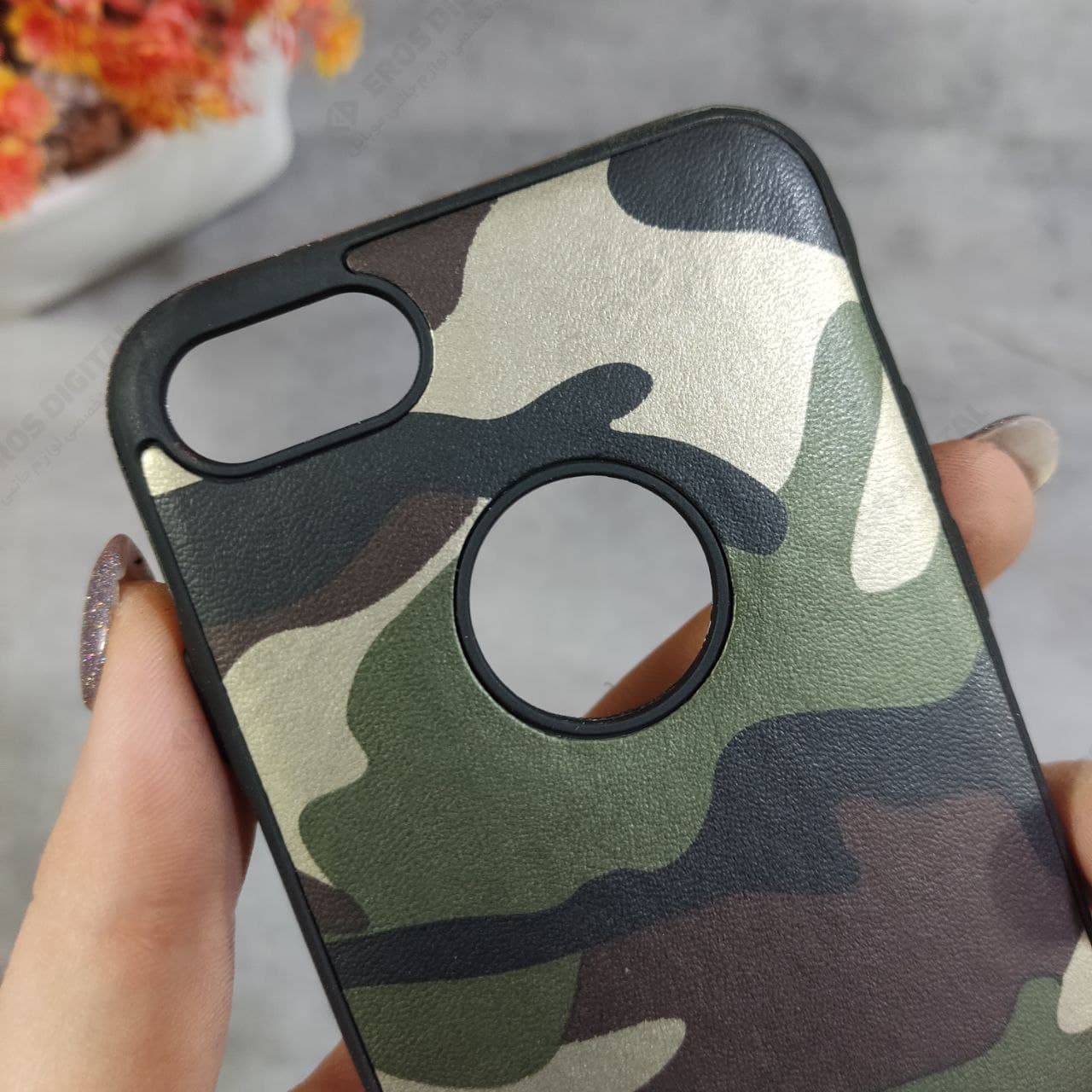 قاب گوشی iPhone 7 / 8 پشت چرم چریکی — تصویر ۲